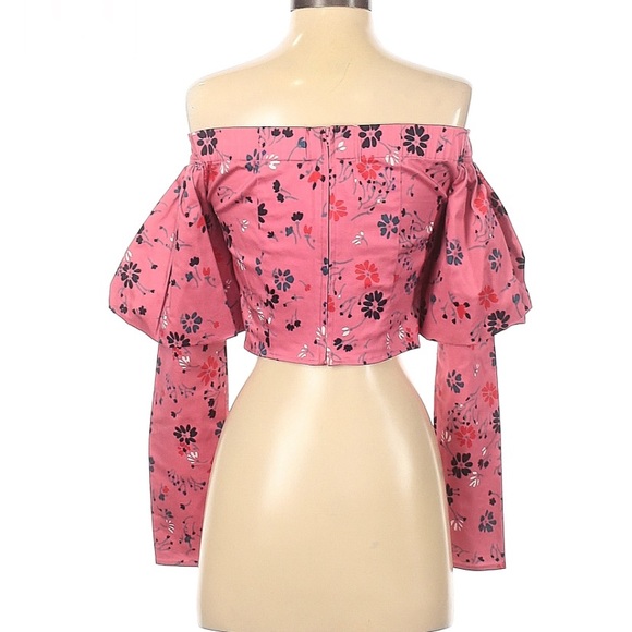 C/MEO Collective cold shoulder crop NWOT - Picture 2 of 2